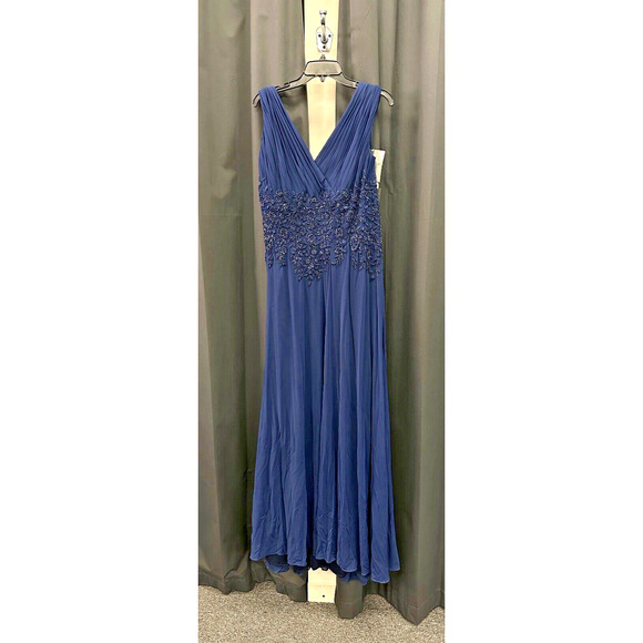 MGNY Madeline Gardner for NY by Mori Lee Dress 72414 Navy Sz. 16 (Sample) - Picture 7 of 9